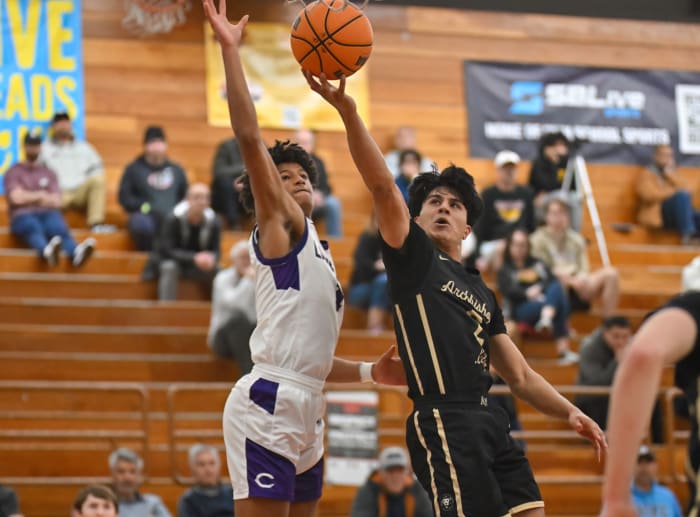 Archbishop Mitty vs Carlsbad Torrey Pines Holiday Classic December 29, 2023 Photo-Justin Fine80